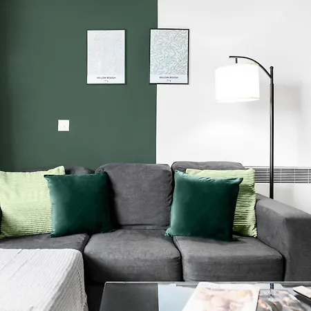 Stylish - Centre - Balcony - Fast Wifi - Netflix - Rated - 83s Apartment Birmingham